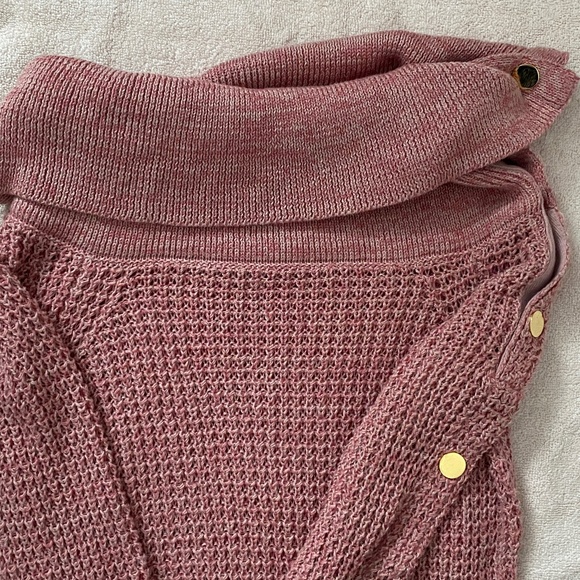 G by Guess Dusty Rose Tunic Sweater - Picture 3 of 9